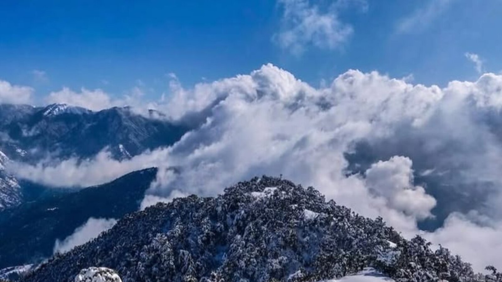 Har Ki Dun Trek valley view
